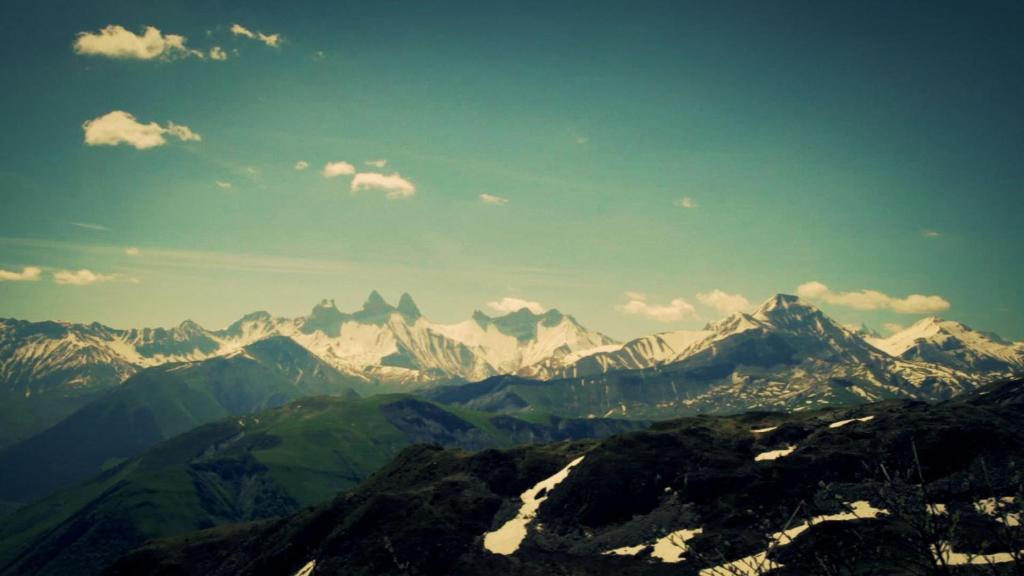 Ibis Budget Saint Jean De Maurienne Sainte-Marie-de-Cuines Стая снимка